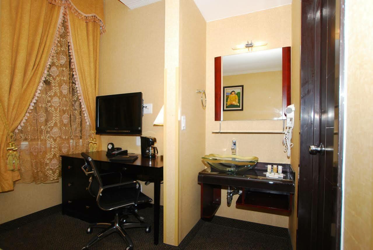 Baltimore Plaza Hotel Zewnętrze zdjęcie